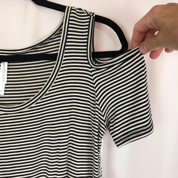 Love Charm Cold Shoulder Knot Front Top - Picture 2 of 5